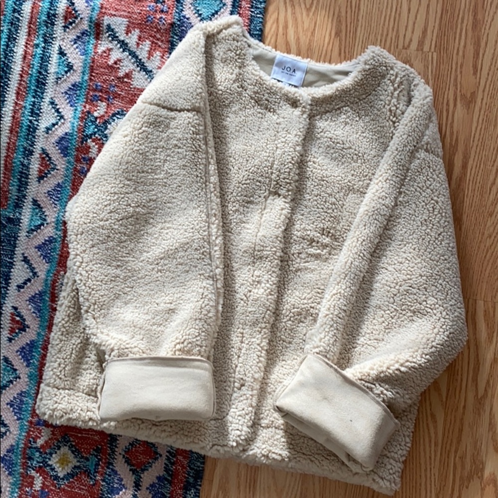 Fleece - Picture 2 of 4